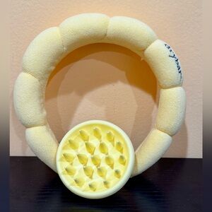 Drybar bundle - Scalp Massager and hair band